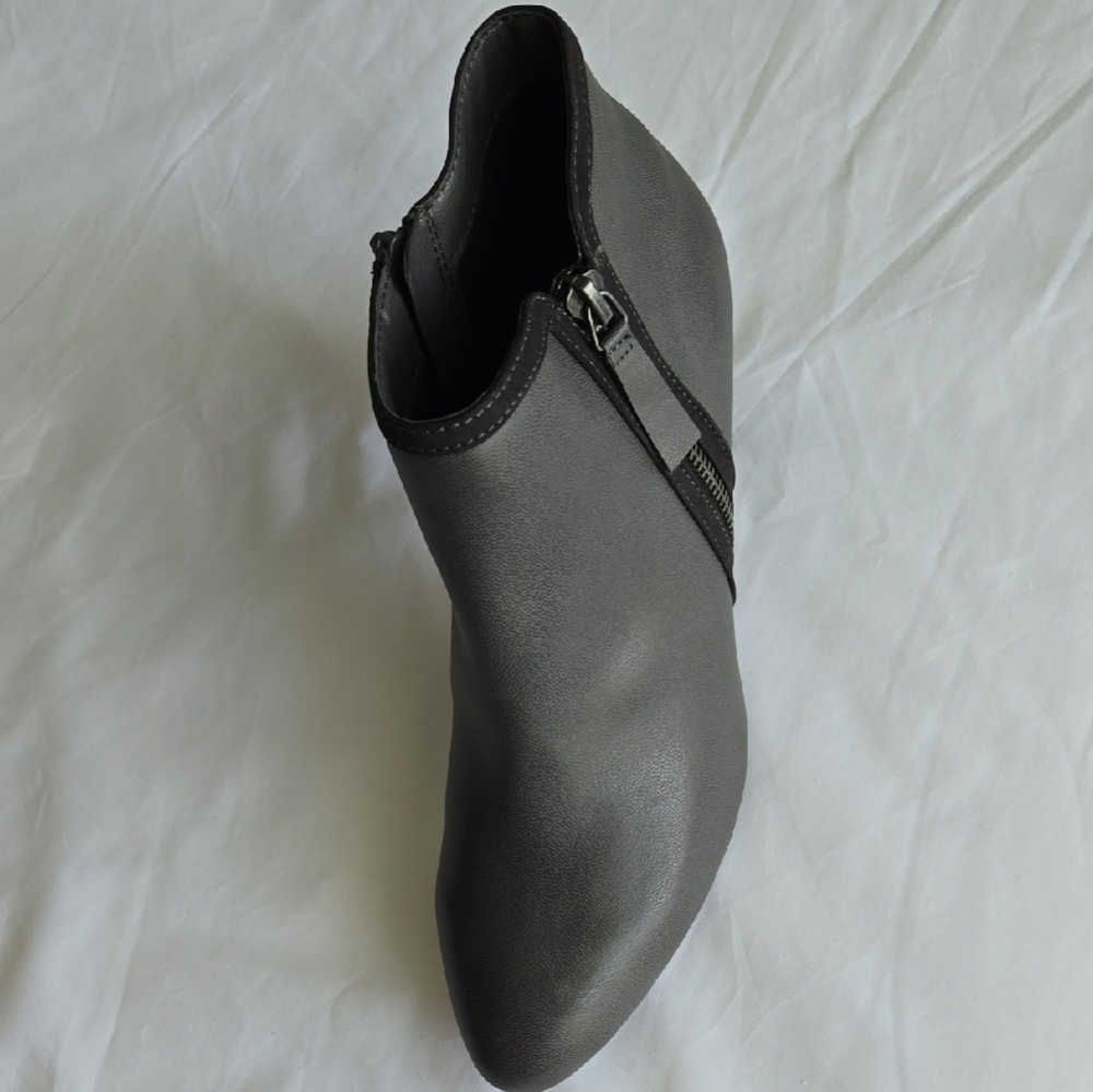Rialto Gray Ankle Booties with Sleek Design
